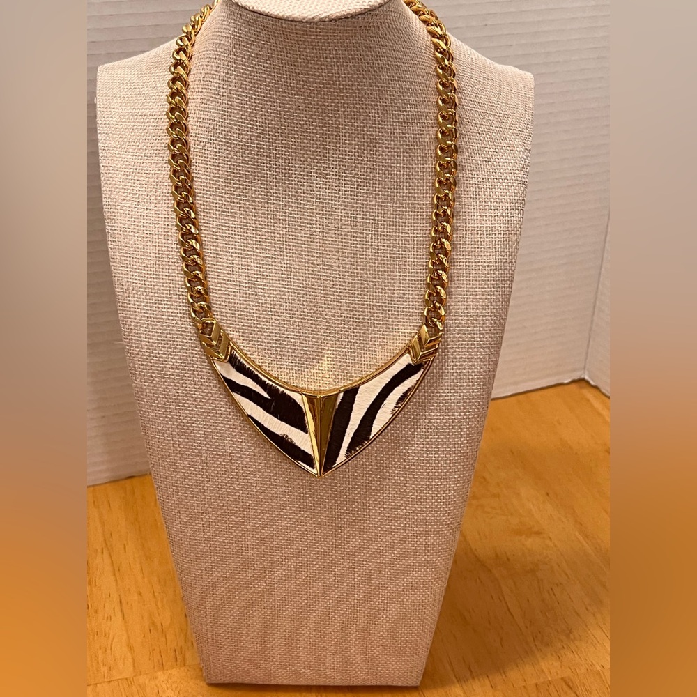 Necklace Vince Camuto Gold Black Zebra statement hair pendant statement chunky